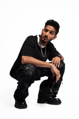 Monochrome Flow – Black Oversized Tee